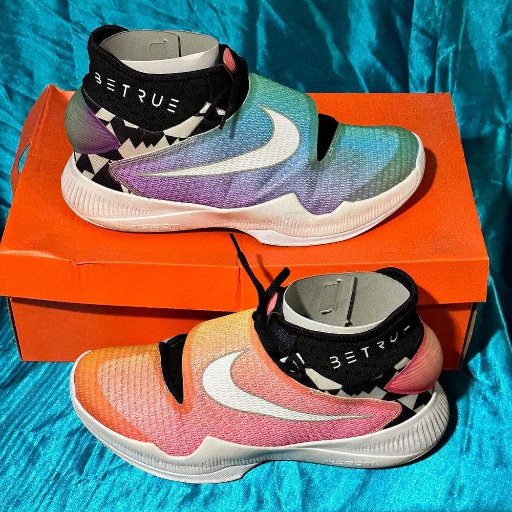 Nike Zoom Hyperrev 2016 Be True, Size 11